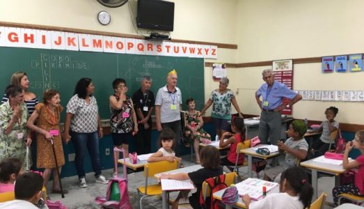 PREFEITURE PROMOTES ENCOUNTER BETWEEN ELDERLY AND STUDENTS