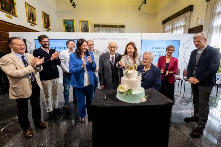 Homenaje a las personas mayores que cumplen 100 años