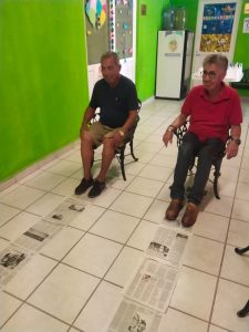 en esta dinámica se logra mantener activa su mente y su actitud, desarrollando actividades de matricida, interactuan con sus compañeros de grupo, los adultos aportan ideas así como experiencias, donde ellos son la parte fundamental para desarrollarse plenamente.