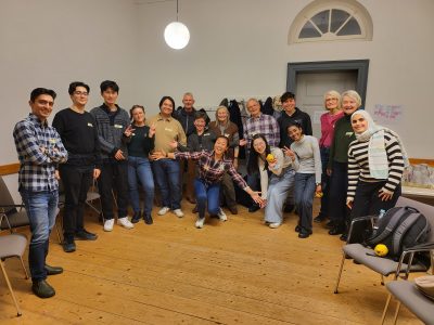 Meet & Speak: One Circle, Many Worlds